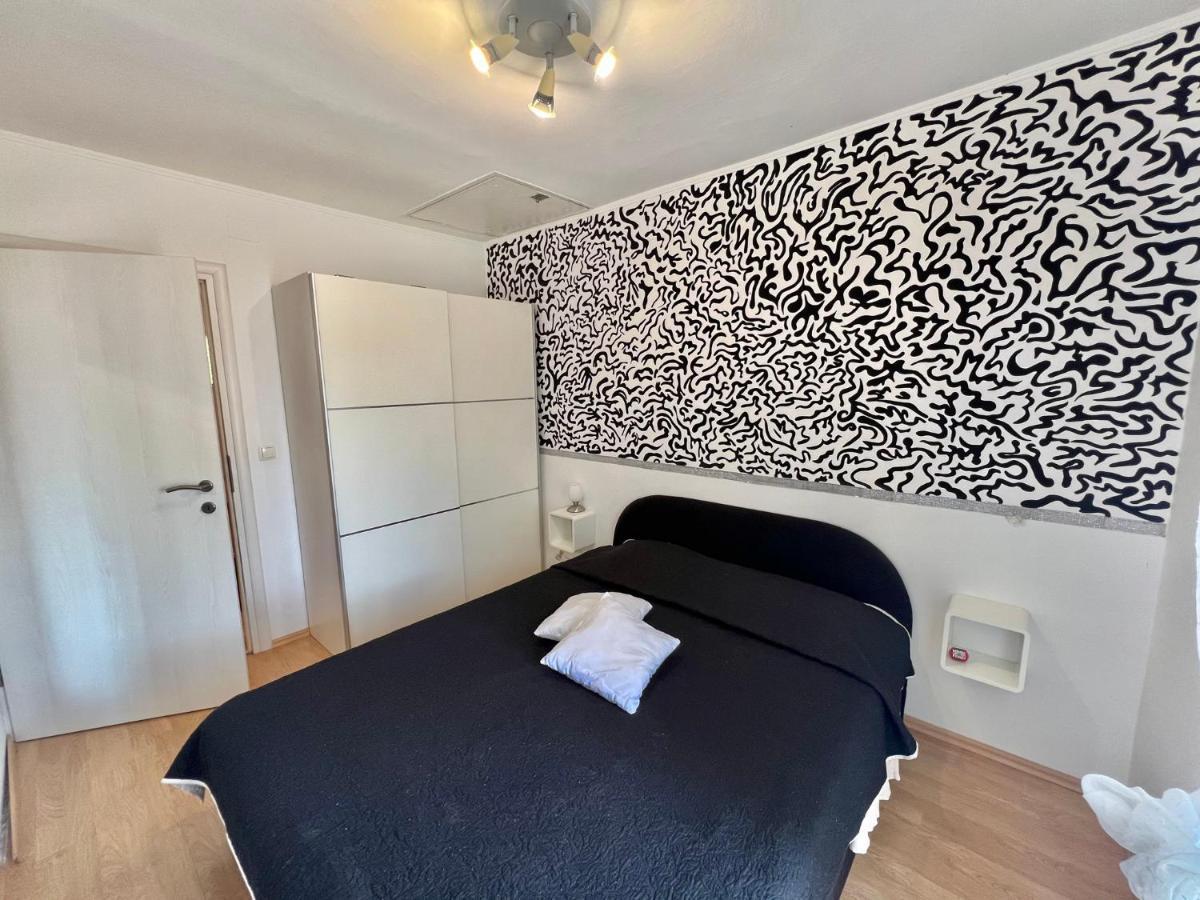 Apartments In Dramalj 45034 Экстерьер фото
