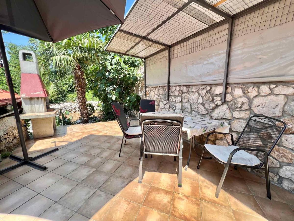 Apartments In Dramalj 45034 Экстерьер фото