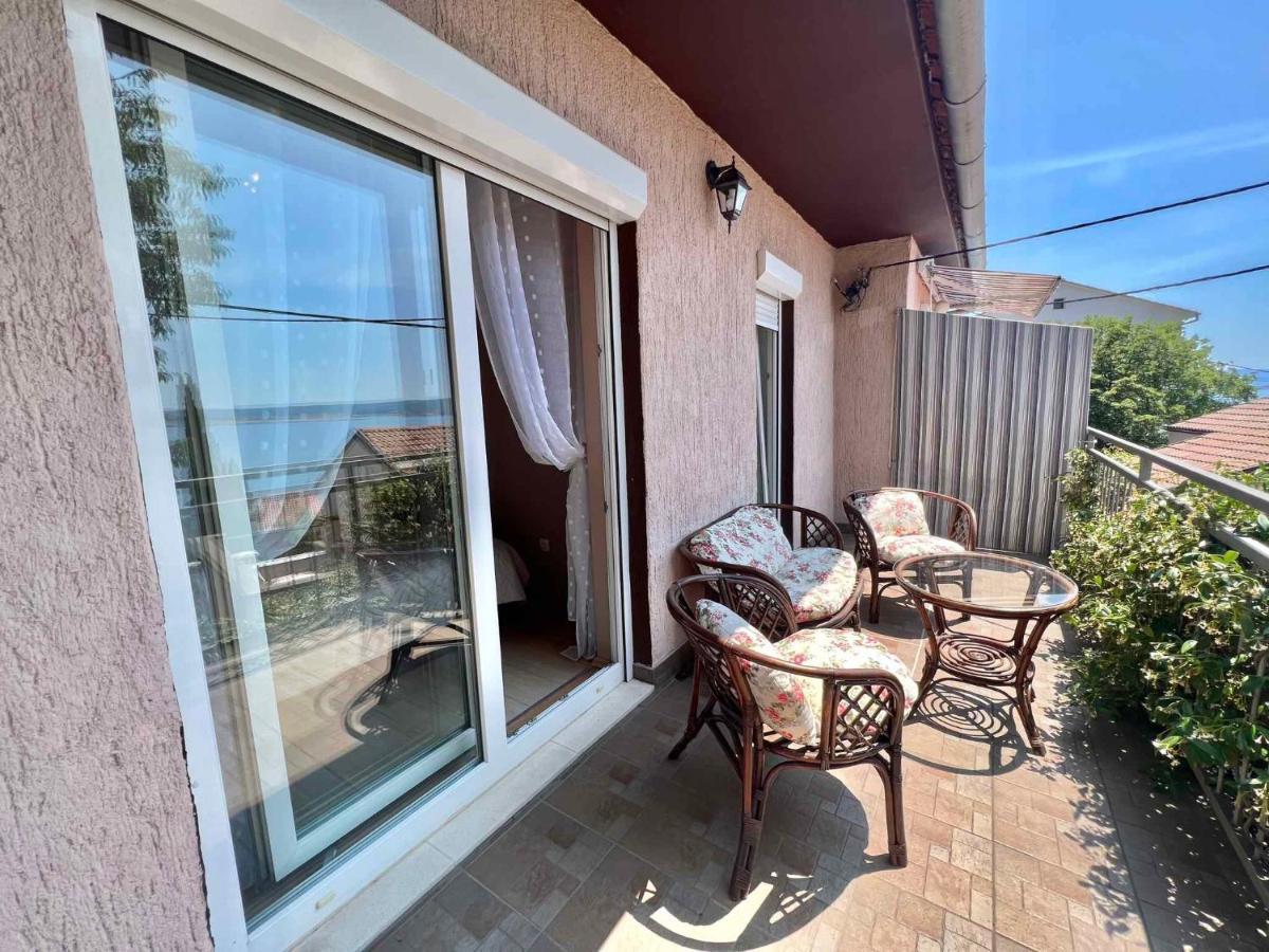 Apartments In Dramalj 45034 Экстерьер фото