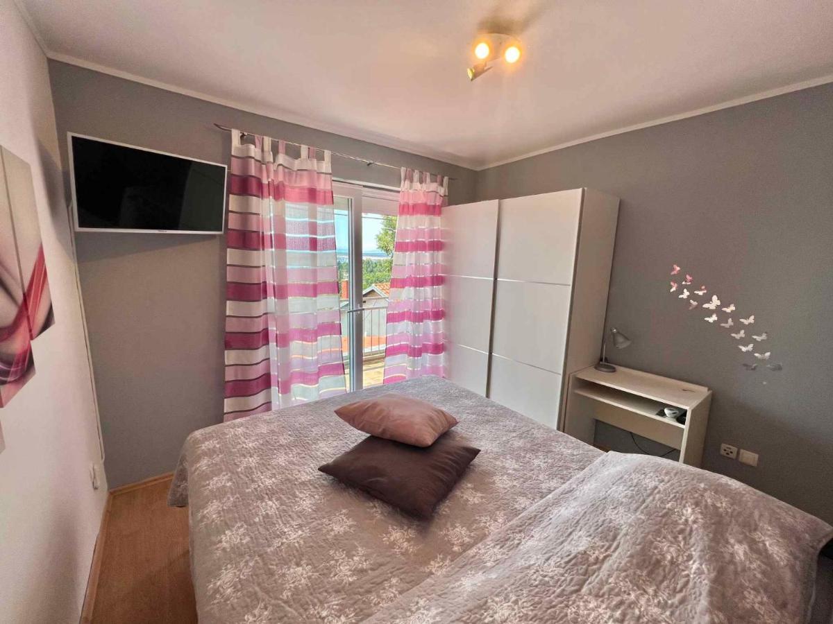 Apartments In Dramalj 45034 Экстерьер фото