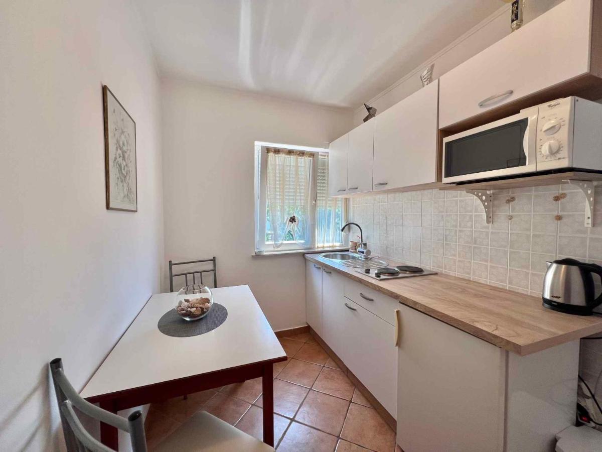Apartments In Dramalj 45034 Экстерьер фото